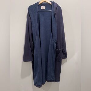 Men’s SZ MED/LARGE UGG Hooded Robe